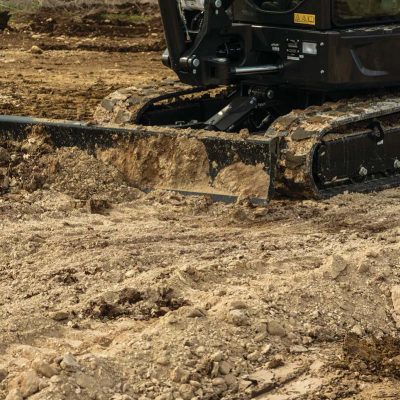 Iznajmljivanje Mini bager guseničar Bobcat E32 sa produženom rukom i priključcima, čekić, svrdlo, tarup, LEDSecurity d.o.o. Lazarevac