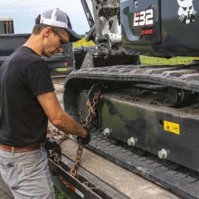Transport  i Iznajmljivanje Mini bager guseničar Bobcat E32 sa produženom rukom i priključcima, čekić, svrdlo, tarup, LEDSecurity d.o.o. Lazarevac
